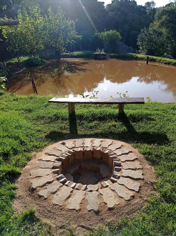 Chacara Recanto Das Pedras Para 8 Pessoas Serra Negra  Exterior photo